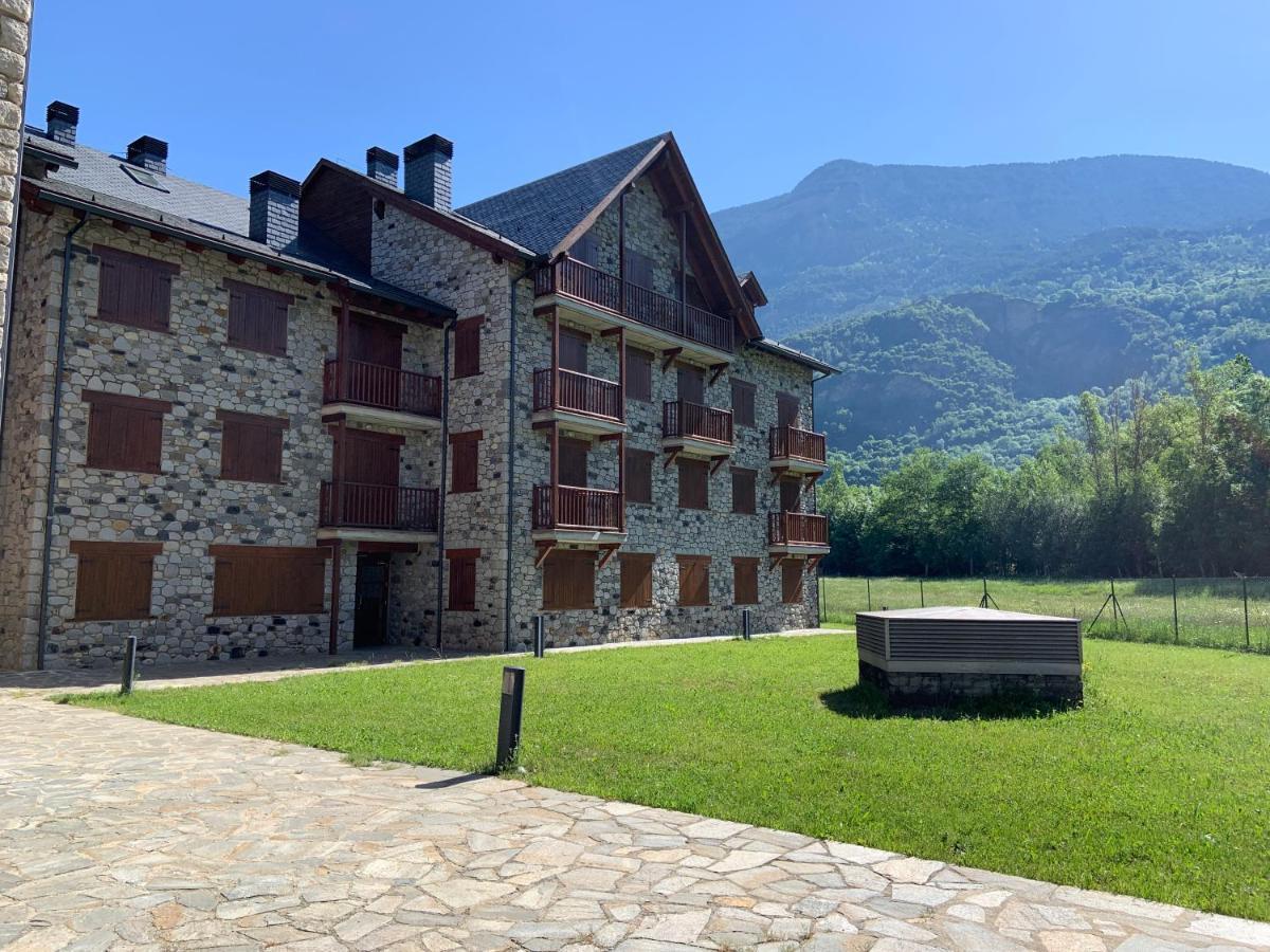B28 - Resid. La Coma 2º - Villmor Apartment Benasque Exterior photo
